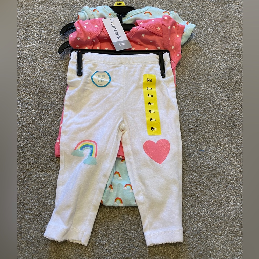 ⭐️ bundle 4/$15 - Carters three piece outfit set - size 6 months